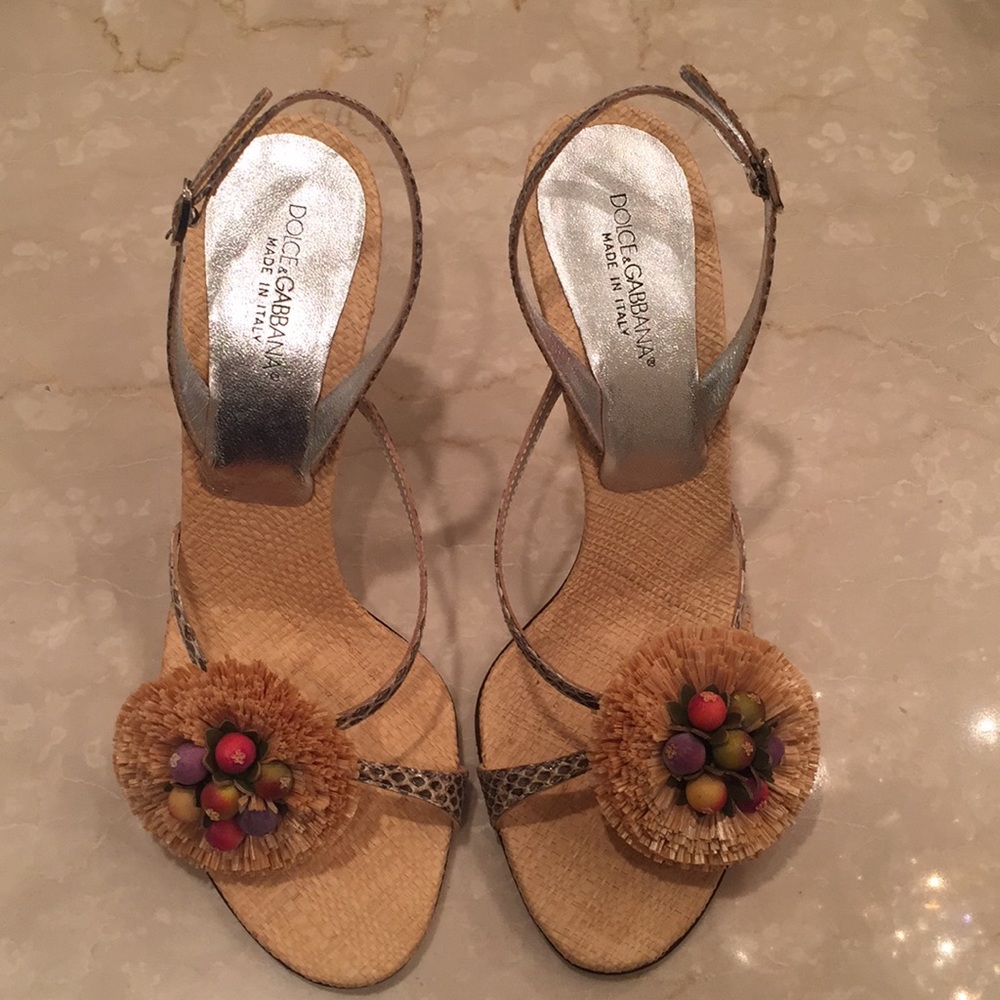 NEVER WORN AUTHENTIC DOLCE AND GABBANA